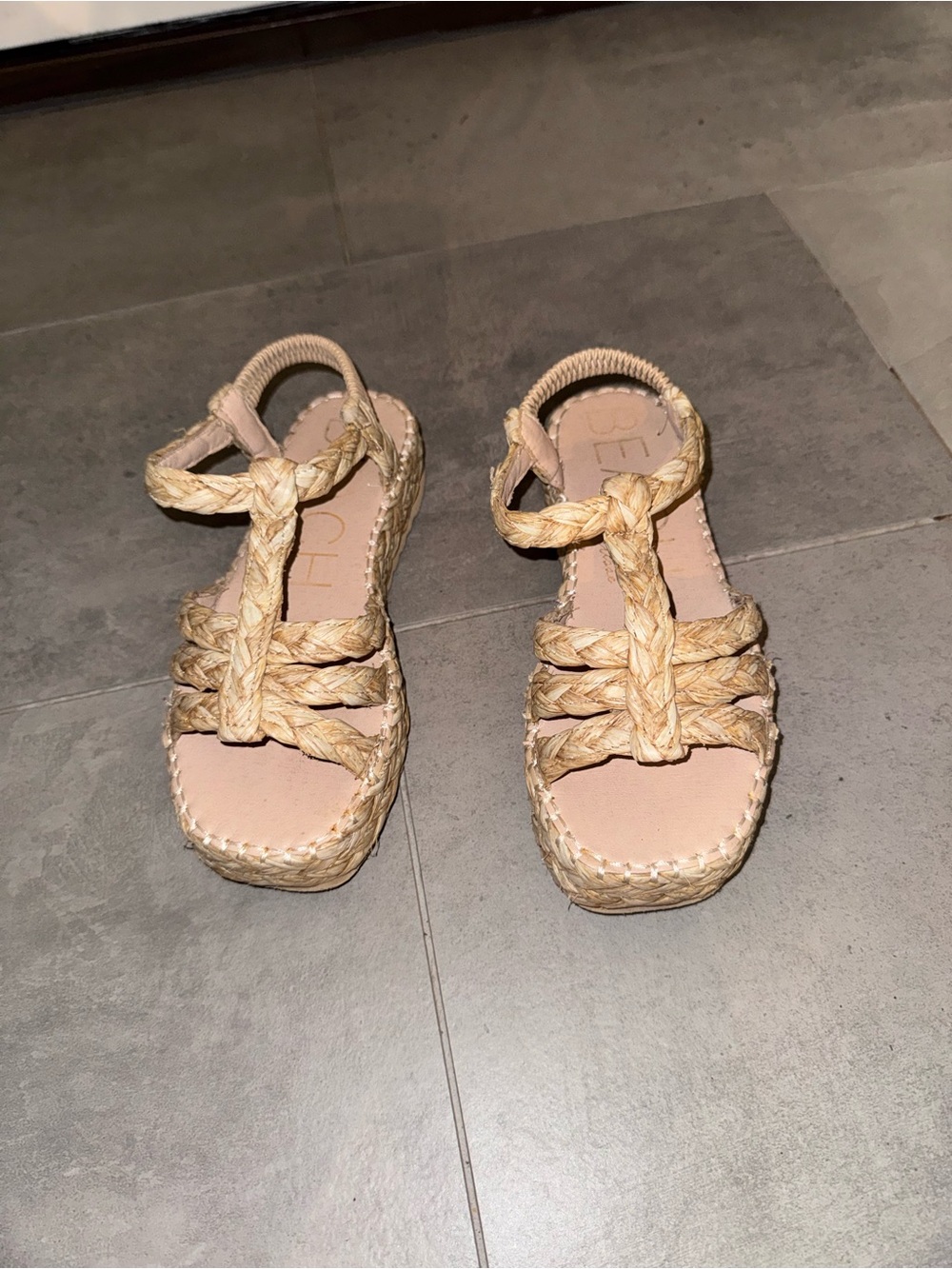 urban outfitters sandals